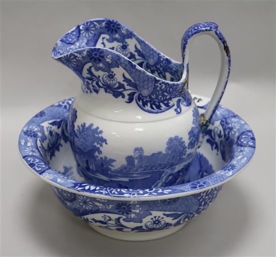 A Copeland Spode Italian pattern jug and basin (a.f.)